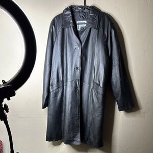 Men’s leather jacket 90s style oversized look